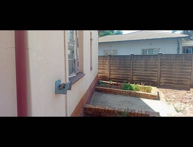 3 BEDROOM HOUSE FOR SALE IN LES MARAIS